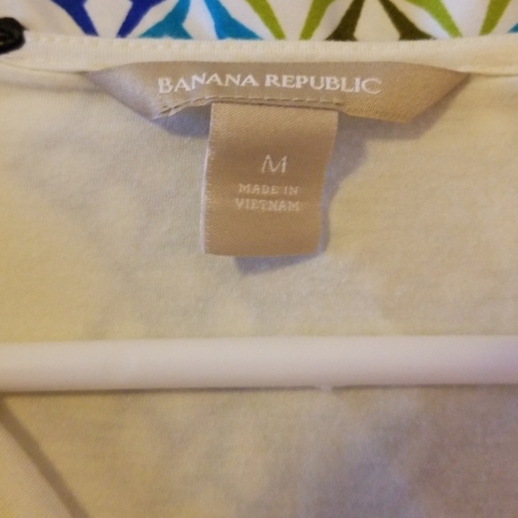 Cream sleeveless top - Picture 3 of 3